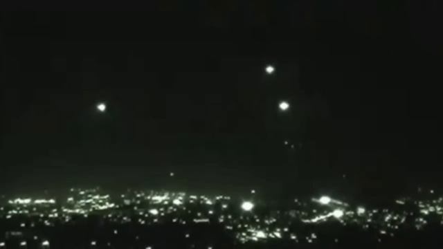 UFO- изумительное парение НЛО - Богота Колумбия 2011 г HD смотреть онлайн