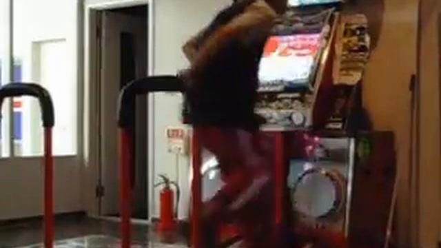 DDR MOONSTER [SP BASIC] смотреть онлайн