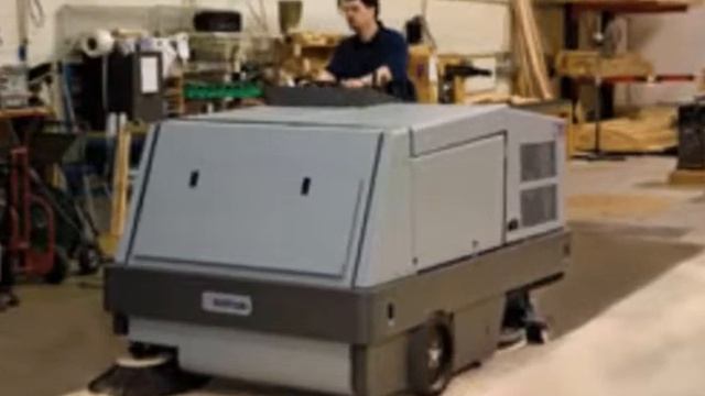 BARREDORA - FREGADORA NILFISK MOD. CR1500 смотреть онлайн