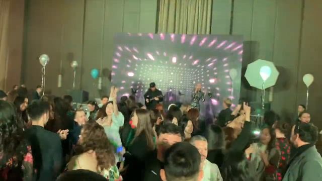 COLLABA - Uptown Funk (live cover) смотреть онлайн