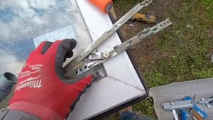 Установка б у фурнитуры на окно. Из maco и SIEGENIA собрать поворотно откидной комплект и установит