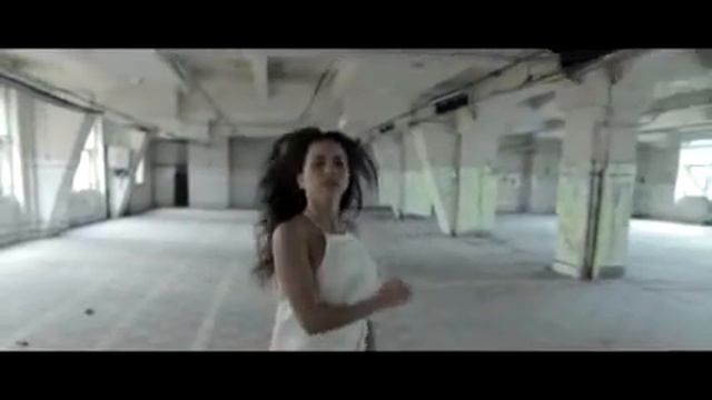 Puya cu INNA Striga Official Video small смотреть онлайн