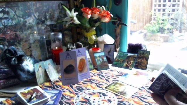 TAURUS`THE BULL *APRIL 2016 *Clairvoyant Alchemy* #5 THE HIEROPHANT~SOULSGoal: WISDOM*PURPOSE*LOVE* смотреть онлайн