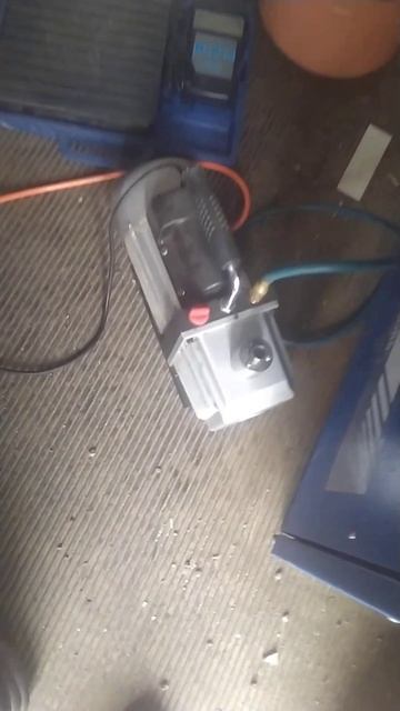 Вакуумирование системы кондиционера смотреть онлайн