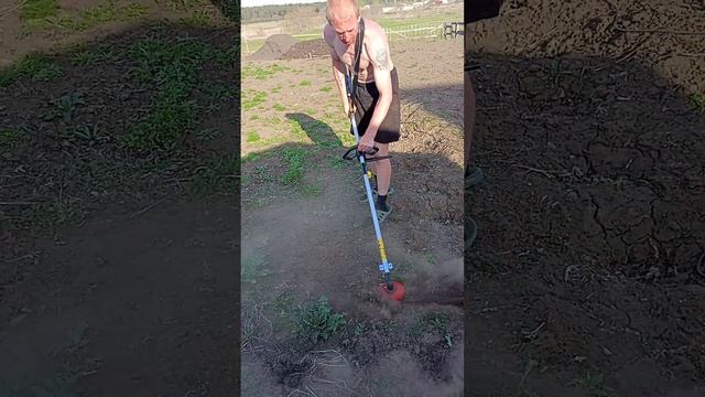 насадка на тример для прополки травы. смотреть онлайн