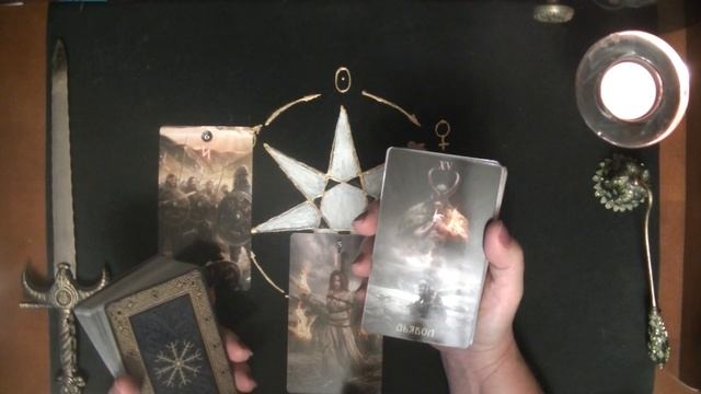 Сила полной луны. Таро расклад на полнолуние смотреть онлайн