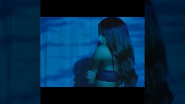 Into You(Ariana Grande) смотреть онлайн