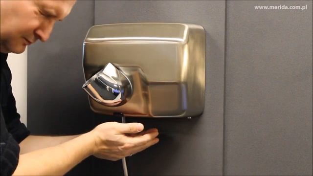 Suszarka do rąk Merida Starflow EIM103 смотреть онлайн