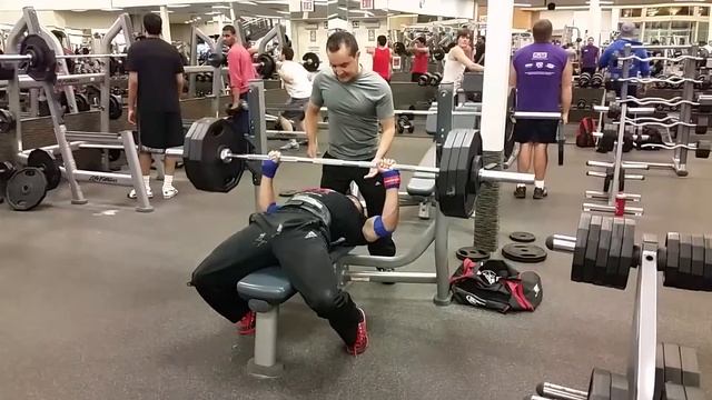 Surge New Levels : Paused Bench 325 смотреть онлайн