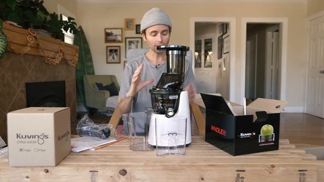 Unboxing the Kuvings C7000 Juicer смотреть онлайн