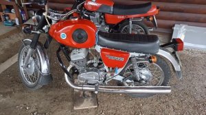 Иж Планета Спорт. Утренний запуск +5, работа мотора и выхлопной системы.