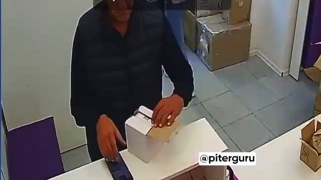 Заказал дорогие часы на WB и вов время проверки товара заменили их на поддельна.. смотреть онлайн