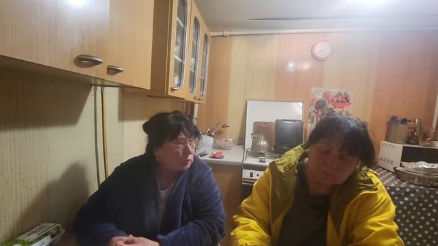 Кавалера один лучше другого. Дай Бог им здоровья. смотреть онлайн