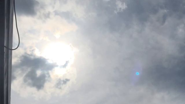 SUN HALO / CHEM-TRAIL COVER UP / THREE SUNS - ATLANTA GA - 05/26/18 -  BIG DOUGHNUT UFO BEHIND CHEM смотреть онлайн