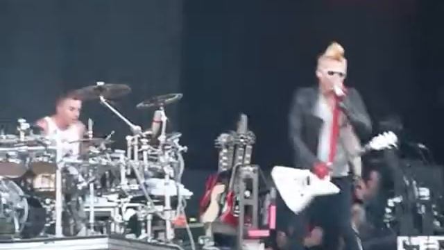 30 Seconds to Mars - Attack @ Rock Werchter festival, Belgium (02/07/10) смотреть онлайн