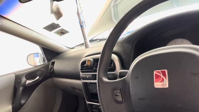 Problemas de direccionales e intermitentes en Saturn 2004 L300 смотреть онлайн