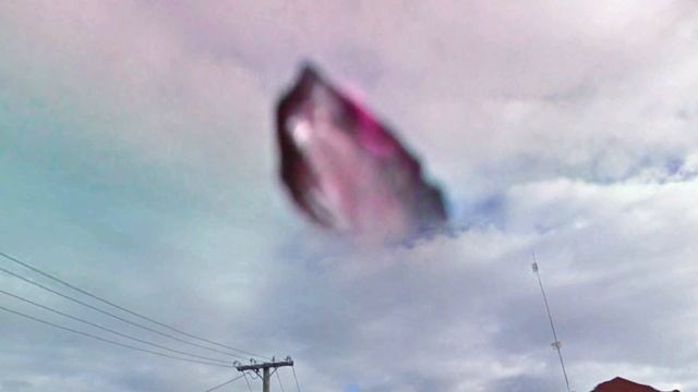 HUGE!!! UFO Sightings Massive Purple Starcraft Over Australia!!!?? Oct 8 2014 смотреть онлайн