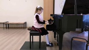 Д. Шостакович Танец-скакалка из балета "Светлый ручей". Исполняет: Елизавета Перова, 7 лет.