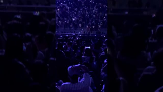 Bruno Mars - Talking to the moon - Live in Singapore 3rd April 2024 смотреть онлайн