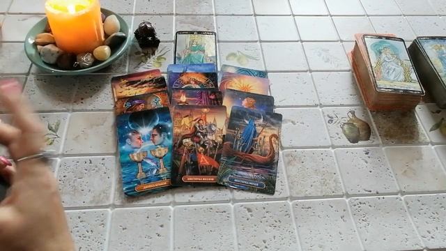 4 королевы❗Что ждёт до конца лета❓ смотреть онлайн