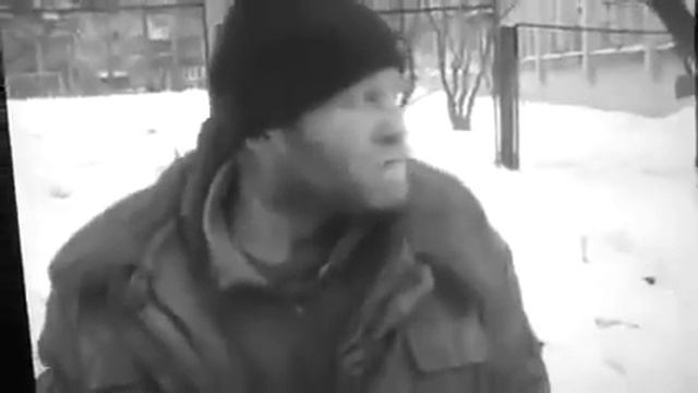 САНБОЙ УХАХАТЫВАЕТСЯ НАД ПОЗДРАВЛЕНИЕМ БОМЖА С 8 МАРТА смотреть онлайн