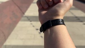 Это худшие смарт часы в МИРЕ! Обзор Motorola Moto Watch 40