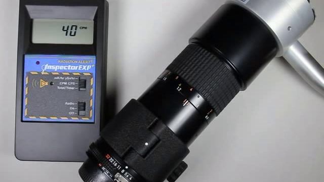 Radioactive Lens -- Nikon 200mm f/4 Micro-NIKKOR AI-S смотреть онлайн