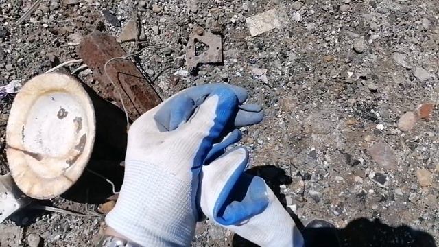 Поиск чёрного и цветного металла на свалке, цвет мет так и прёт. 💪 смотреть онлайн