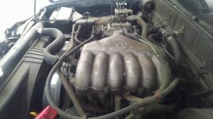 Toyota 5VZ-FE engine sound of 2004 Tacoma 5TEHN72N14Z405862