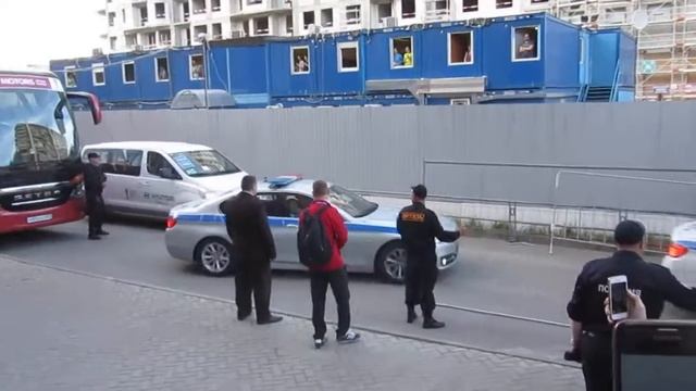 Cristiano Ronaldo out of the hotel Moscow 20.06.17 bypassing the bus:) часть 3 vovan cosmos смотреть онлайн
