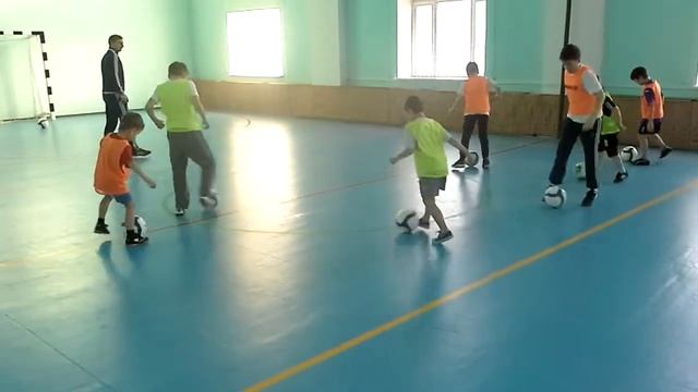 футбольная школа Марс 2 смотреть онлайн