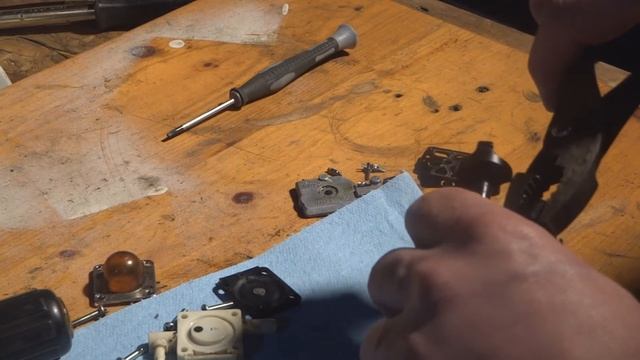 Stihl SH86C Part 2 of 4 - Carburetor Rebuilding смотреть онлайн
