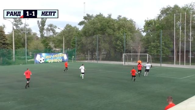 Чемпионат Волжского по футболу 8х8 . Вторая лига. 5-й тур. Рандом - Нептун 2-2 ОБЗОР смотреть онлайн