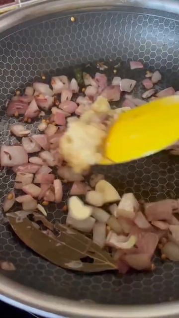 A CREAMY DELICIOUS Malai Paneer recipe -a must try paneer recipe! #shorts #vegetarian #indiancookin смотреть онлайн