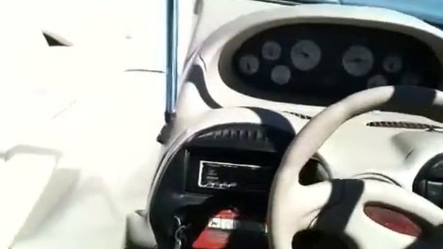 Bayliner Mercury 7.4l V8 Power смотреть онлайн