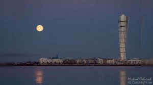 December Moonrise over Malmö