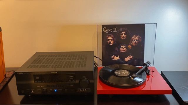 Queen: March of the Black Queen/Funny How Love Is - Queen II 50th Anniversary смотреть онлайн