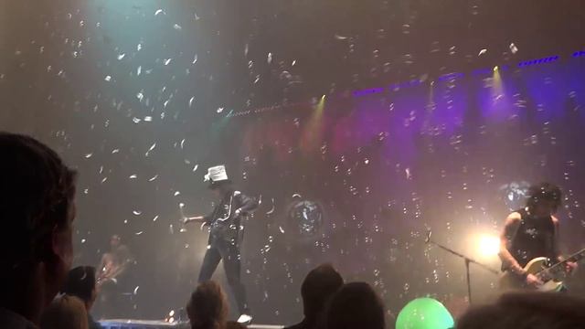 Alice Cooper -School's Out - Florida Theatre, Jacksonville, FL 9-1-15 смотреть онлайн