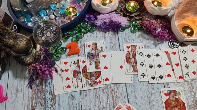 Самое Точное ГАДАНИЕ НА ЛЮБОВЬ И ПЕРСПЕКТИВУ ОТНОШЕНИЙ на Даму ♦️и Короля ❤️на Игральных Картах