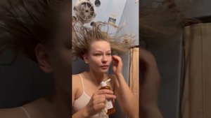 Как Юлия Пересильд мылась в космосе (видео)