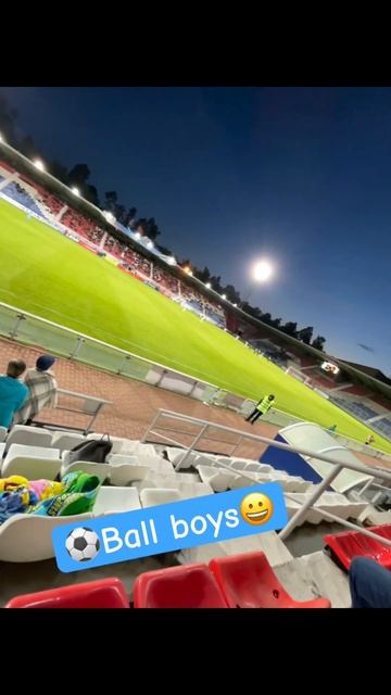 Посетили домашний матч ФК Сатурн и поработали Ball boy 😀 #раменское #сатурн #футбол смотреть онлайн
