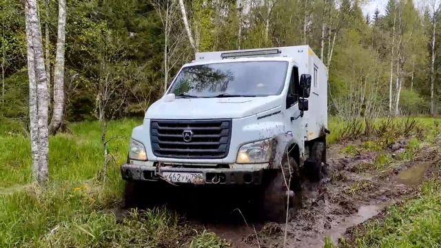 Рейд 4 на 4 грузовики VS внедорожники!!! смотреть онлайн