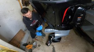 Mercury 150 pro xs lower unit gear oil change