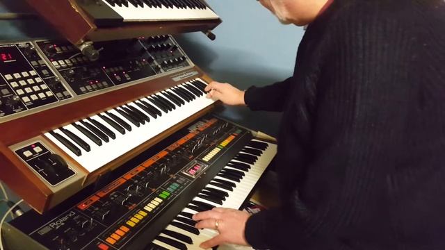 Memory Moog and Jupiter 8 jam смотреть онлайн