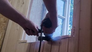 Как пилить болгаркой дерево обычным диском по камню