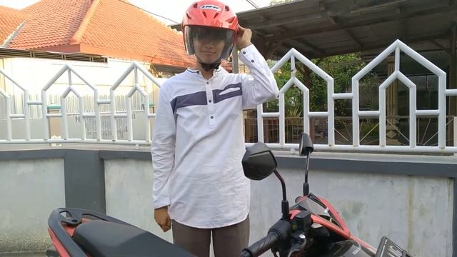 Vario 125: Manual and Guide смотреть онлайн