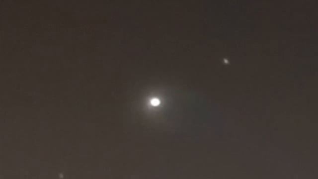 Mysterious Unidentified Lights Caught On Camera Over Iraq | Latest UFO Videos | Alien Sighting смотреть онлайн