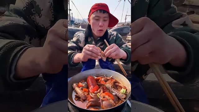 【大食い 】超激辛の生タコ 、中華料理はユニクですね！日本人なら出来ないな。。。！シーフドチャレンジ 、パート กุ้งลายเสือ กุ้งล็อบสเตอร์ ผัดต้มแบบชาวประม смотреть онлайн