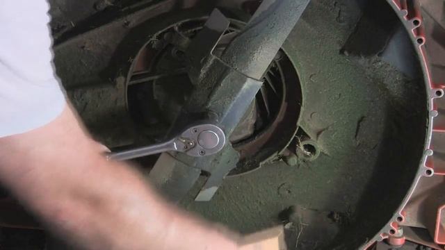 How To Remove a Lawnmower Blade смотреть онлайн