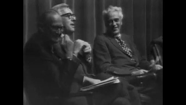 Ray Bradbury, Arthur C. Clarke, and scientists Carl Sagan and Bruce Murray смотреть онлайн